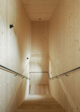 Delueg Architekten, Haus der Berge