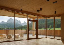 Delueg Architekten, Haus der Berge